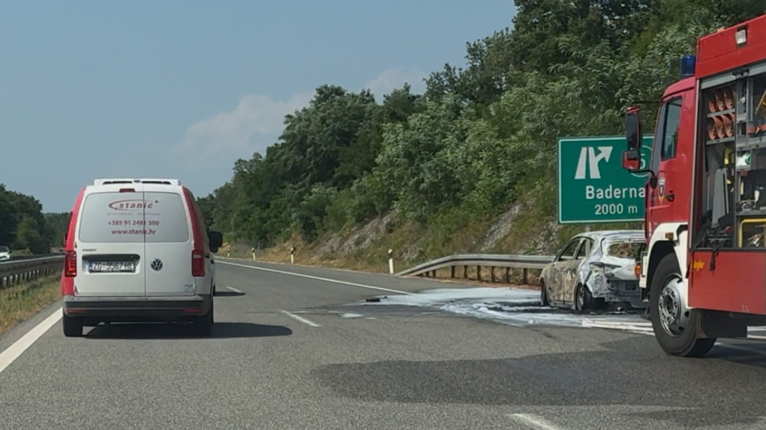 Požar automobila usporio promet na Istarskom ipsilonu: Interveniraju vatrogasci i policija