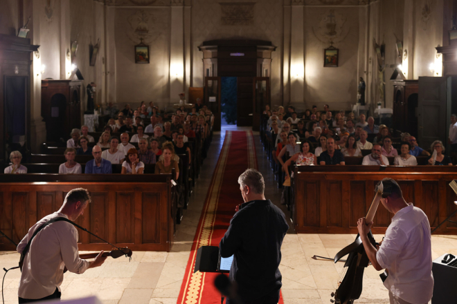 Jedinstveno glazbeno putovanje: U Rovinju održan koncert dua Hojsak & Novosel i Theodosiija Spassova