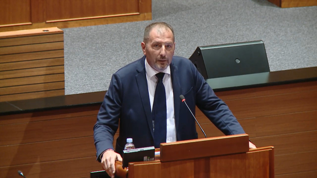 Paus u Saboru: Butkovićevo ministarstvo nasukalo se na slučaju Deala