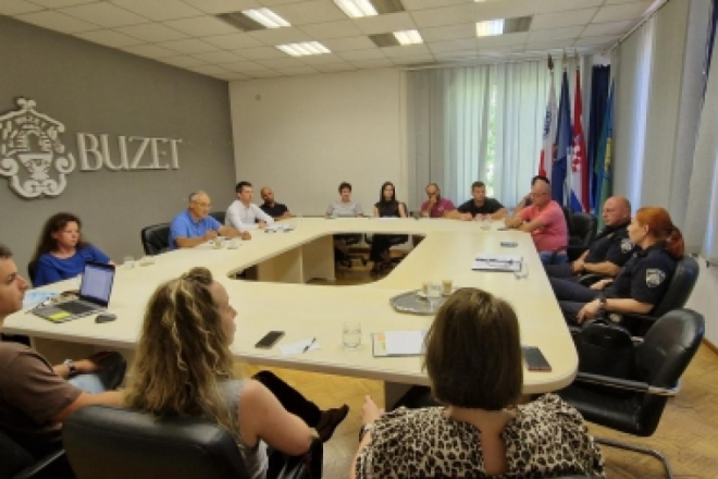 Nakon pokušaja silovanja na Ivanji, u Buzetu održan hitan sastanak