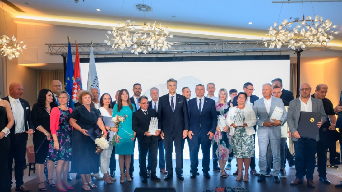 Puljanin Andi Vitasović dobitnik najvišeg priznanja HOK-a – statue i povelje „Zlatne ruke“