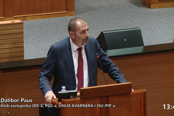 Paus zatražio hitno djelovanje: ''Država šuti, a prostor Uljanika propada!''