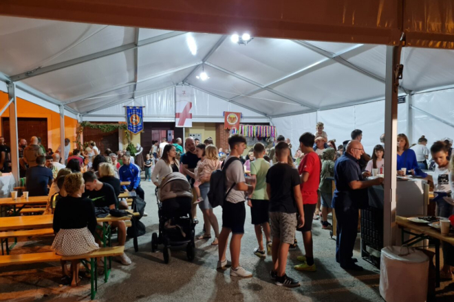 Večeras ne propustite Seljansku noć uz napuhanac, fuže i kapuz, hit predstavu i glazbeni program...