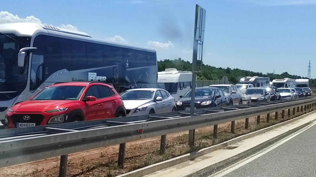 Pojačan je promet na važnijim cestama, evo gdje su gužve na Ipsilonu