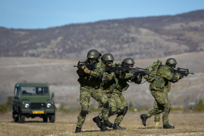 NESVAKIDAŠNJA SITUACIJA Trojica u civilu neovlašteno ušla u vojarnu, među uhićenima i dva Puležana!