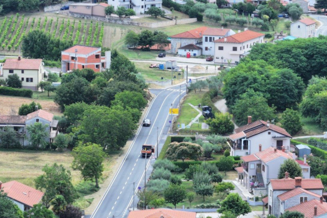 Vižinada: Dovršena najzahtjevnija dionica ceste prema Kašteliru