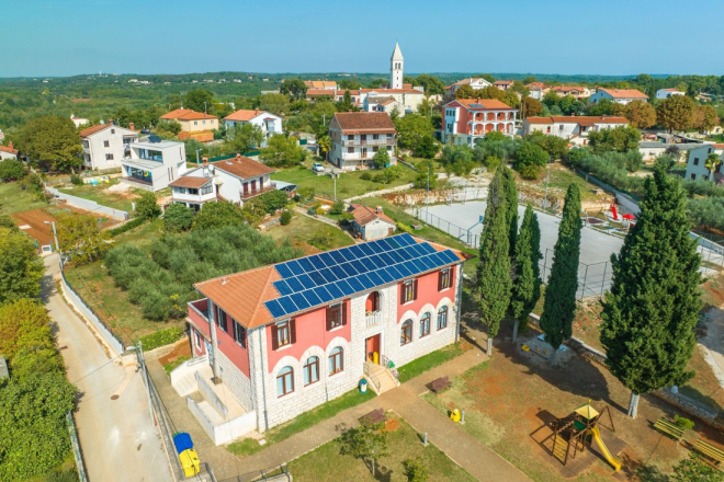 Zgrada stare škole u Baderni uskoro dobiva nove društvene prostorije
