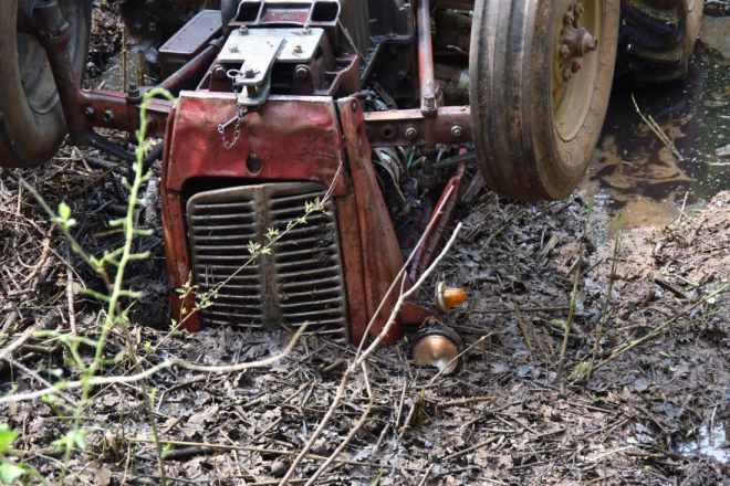 Detalji smrtne nesreće kod Pazina: Traktor se prevrnuo, vozač ostao prikliješten