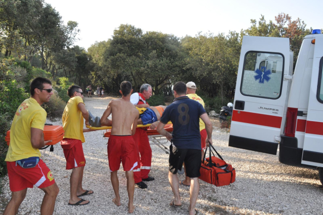 Rekordan broj intervencija hitne pomoći u Istri: Uspješno spašeno čak 14 utopljenika, među njima i djeca