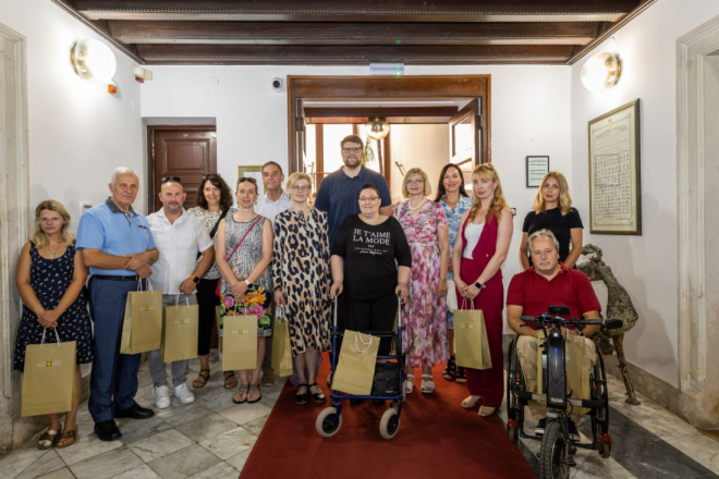 Pula: Istarski forum udruga osoba s invaliditetom istaknuo problem nepropisnog parkiranja
