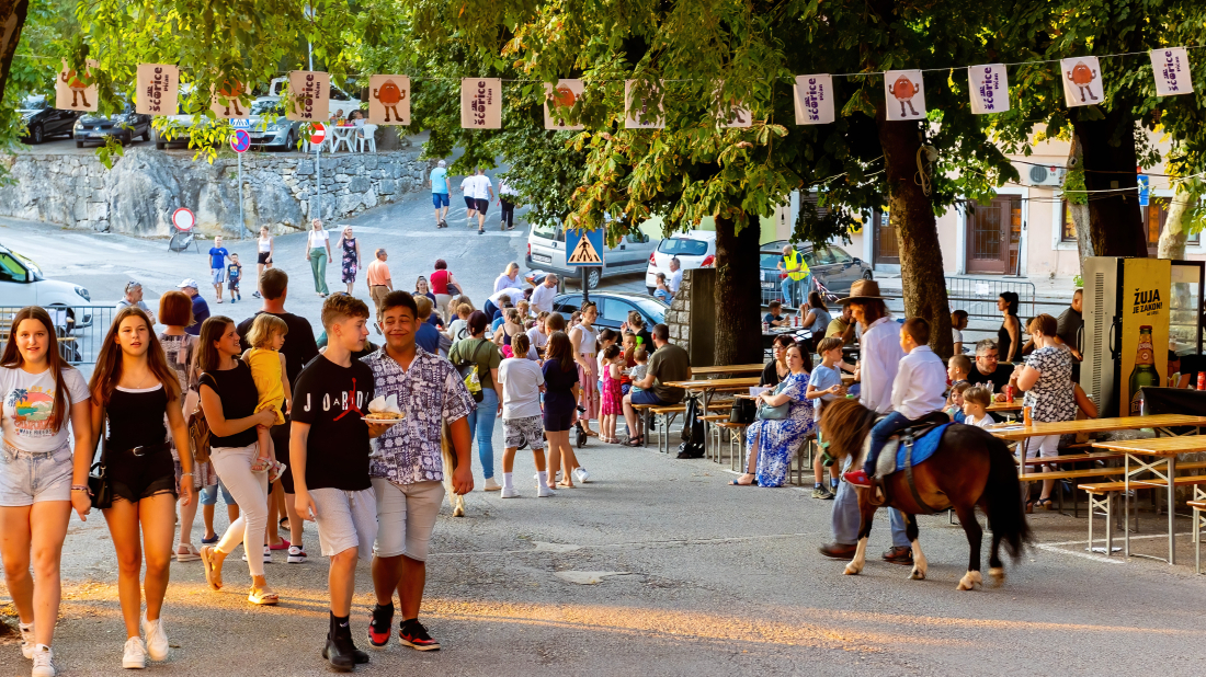 Dvije večeri kazališta, igre i priča u Šćoricama Pićna