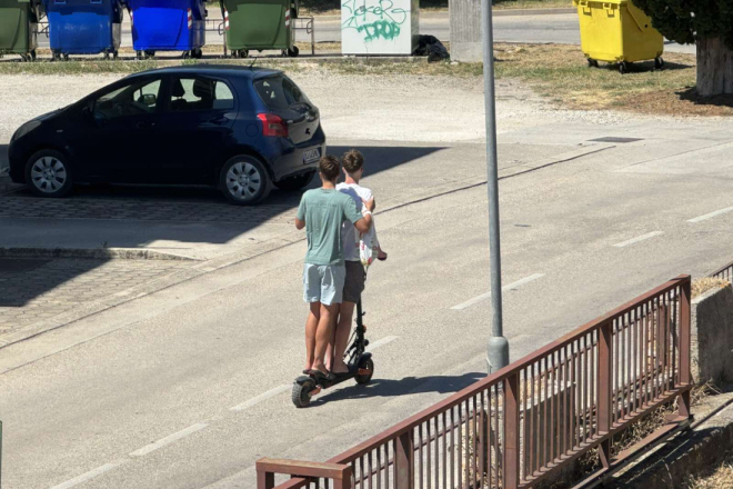 U samo nekoliko sati u Puli kažnjen 21 vozač bez kacige