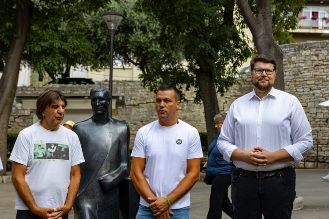 U čast legendi: Pula odaje počast Mate Parlovu 17 godina nakon smrti