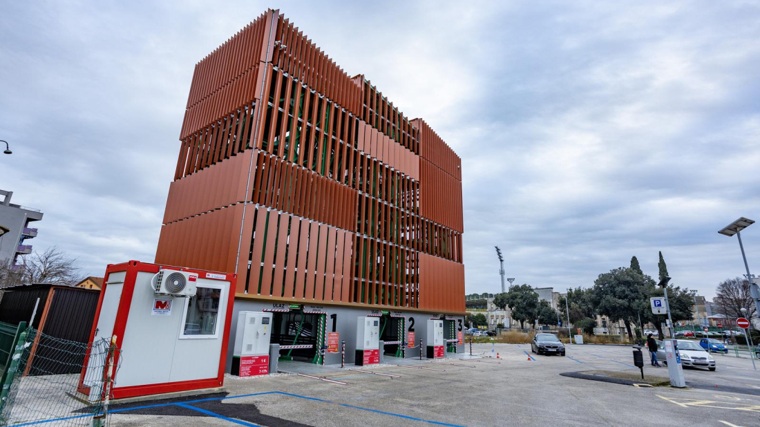 Grad Pula zaustavio projekt garažne kuće na Marsovom polju – Grbin: 'Ne treba nam zgrada koja zjapi prazna'