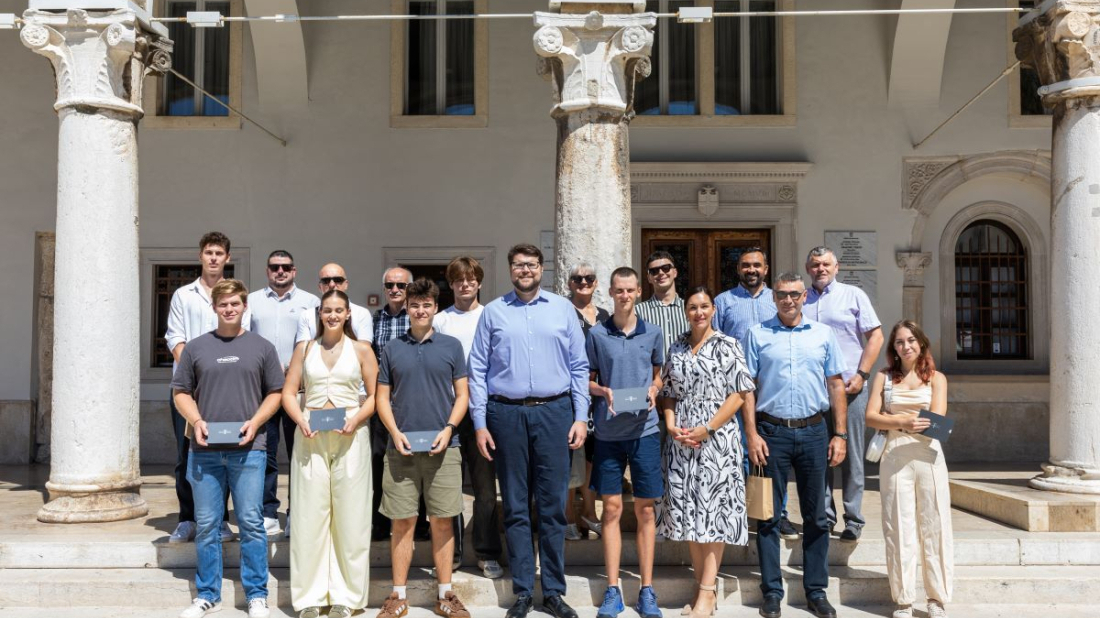 Ovo su najbolji pulski maturanti!