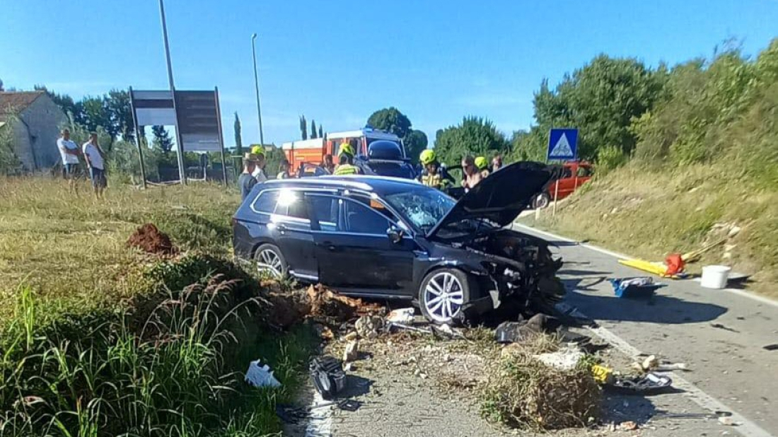 TRAGEDIJA KOD BALA: U nesreći poginula 15-godišnjakinja, troje ozlijeđenih u slijetanju vozila s ceste