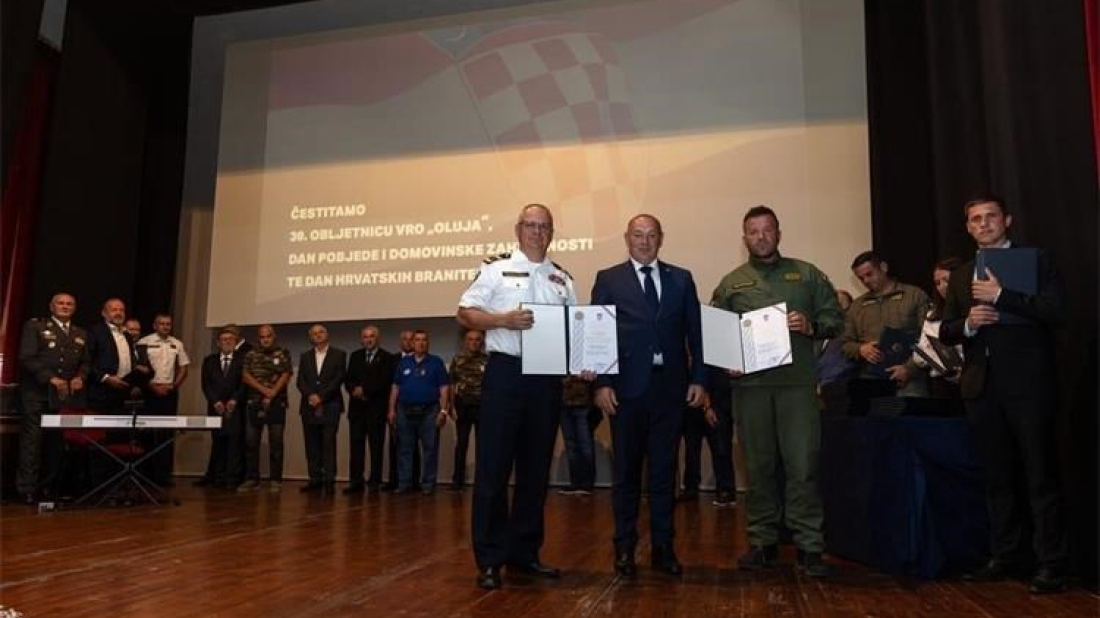 Specijalna jedinica BAK i PU istarska među odlikovanima za sudjelovanje u Oluji