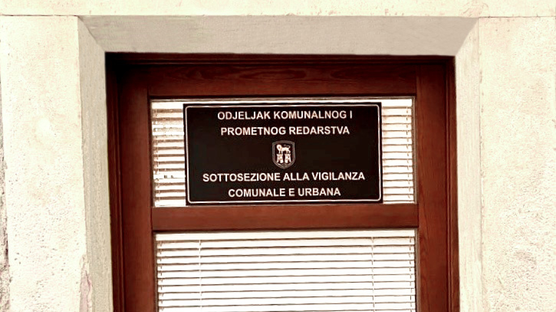 U prostorijama Komunalnog redarstva Grada Umaga omogućeno podnošenje prijava dežurnom komunalnom redaru
