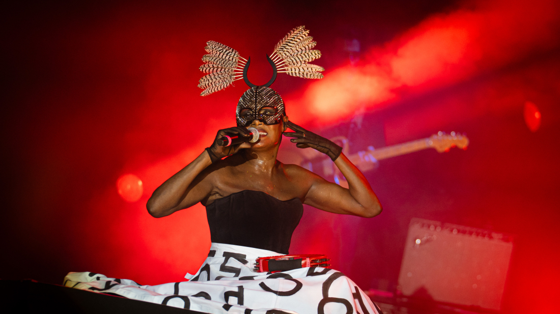 Svjetska diva Grace Jones otvorila Adria Summer Festival, večeras binu preuzima Plavi Orkestar