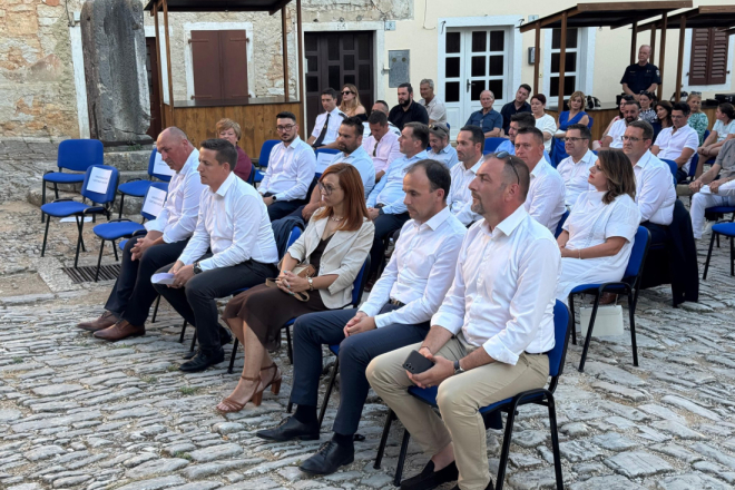 Povodom Dana općine Sveti Lovreč održana svečana sjednica, kulminacija večeras uz Koktelse