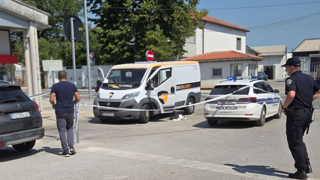 Pljačka zaštitarskog kombija u Bujama – počinitelji u bijegu