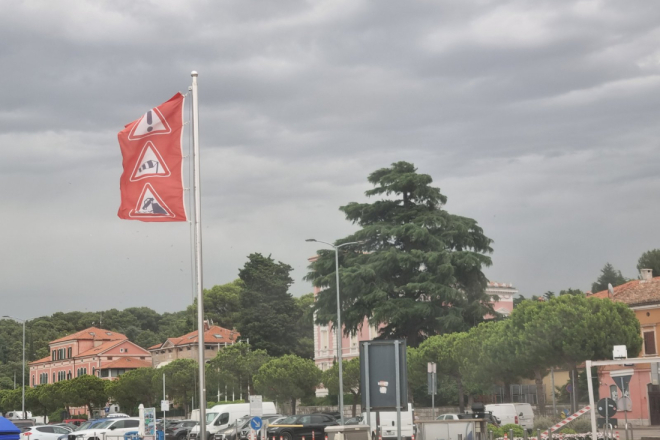 DHMZ upalio narančasti i žuti meteoalarm zbog jake bure i sjevernog vjetra