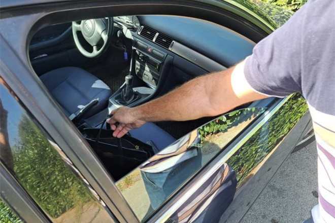 U Istri čak dvije provale u automobile u istoj noći