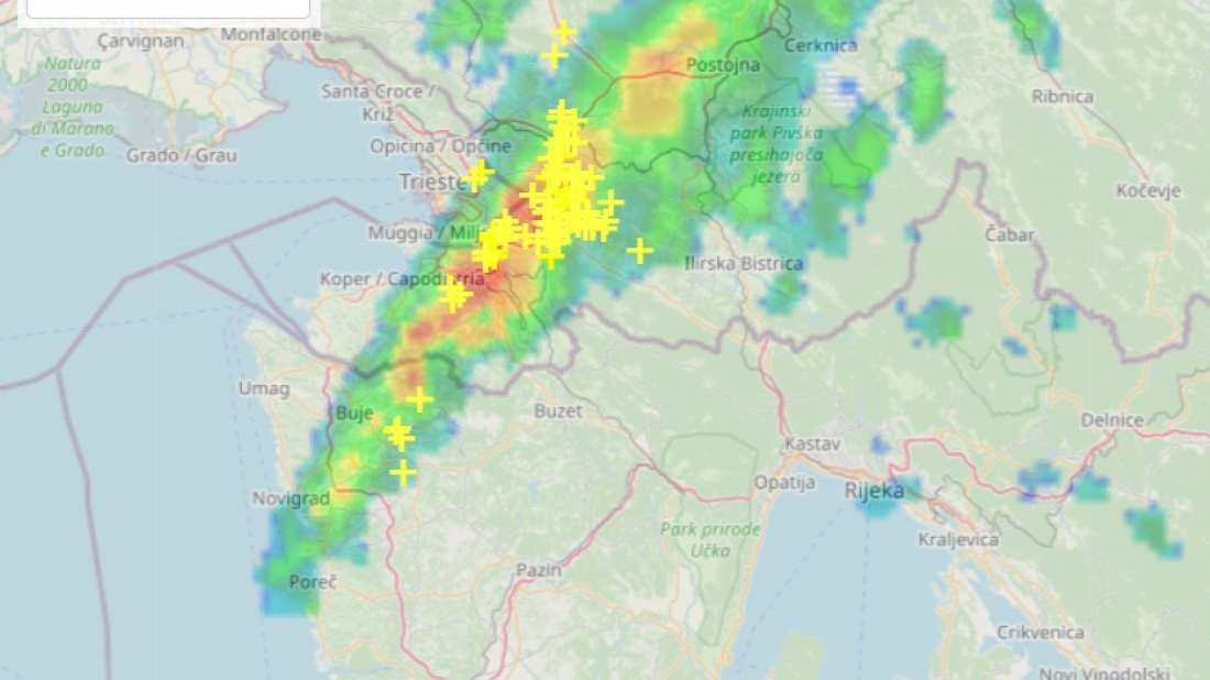 Prva opasna pojava – razvio se oborinski vlak, Buje su već na 135 mm kiše