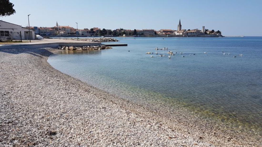 Opasnost za kupače: Onečišćeno more na dvije plaže u Poreču i Raši