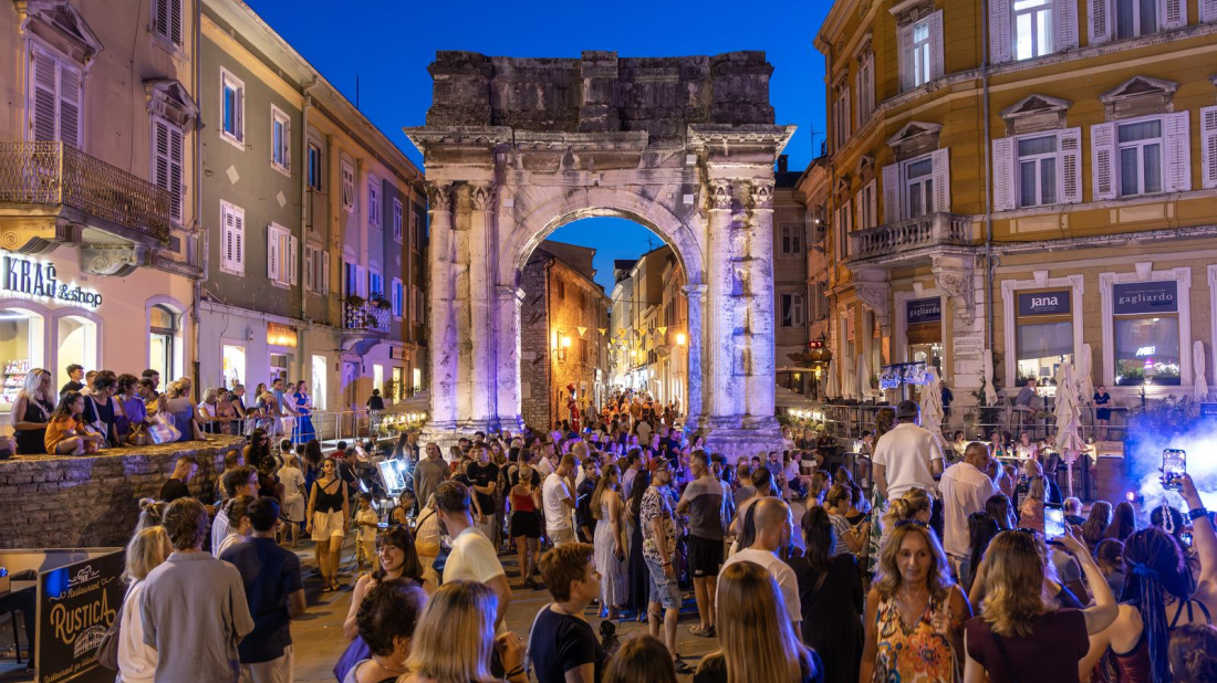 Hrvatski turizam bilježi rekordne rezultate: 17,2 milijuna dolazaka u osam mjeseci