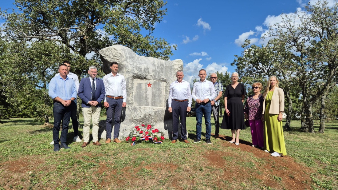 Druženjem na Vrbanovici antifašisti i branitelji zajedno odali počast borcima iz NOB-a
