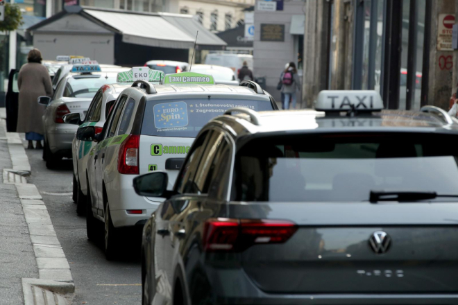 Taksist u Puli u 8 ujutro vozio s više od 1,3 promila, a vozačka mu je već bila oduzeta – završio u zatvoru!