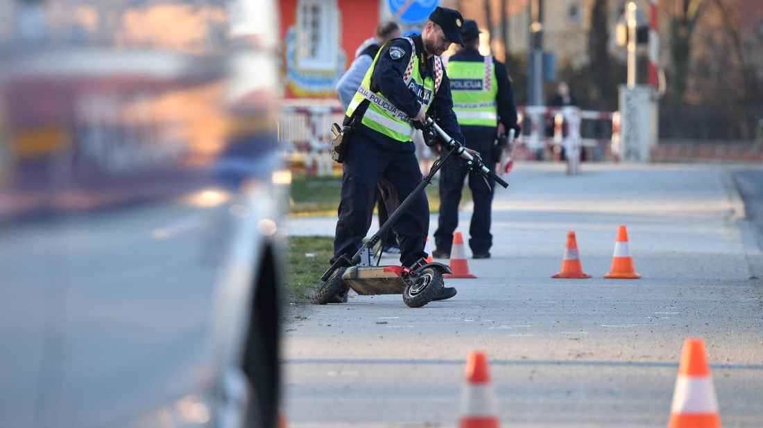 Opasan pad u Puli: 50-godišnjak teško stradao na romobilu
