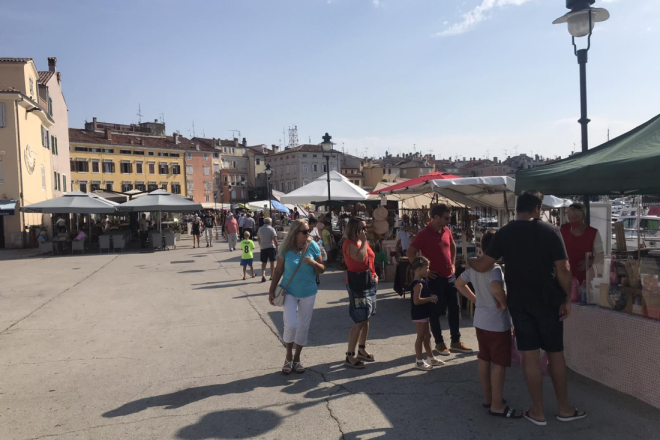 Tradicijski obrti na trgu – 60 izlagača u srcu Rovinja