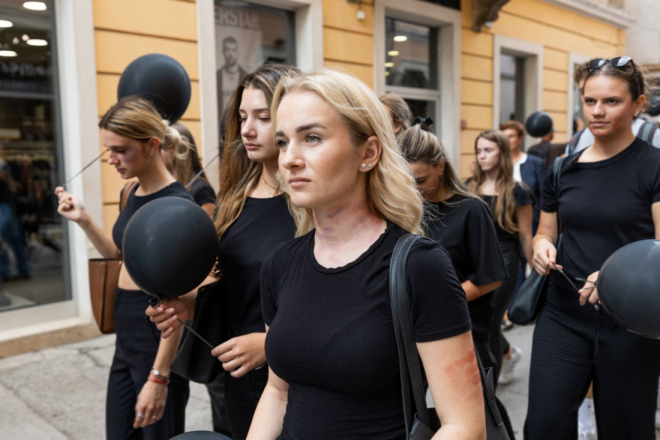 U Puli obilježen Nacionalni dan borbe protiv nasilja nad ženama: Niti jedna mrtva žena više, niti jedna živa žena manje!