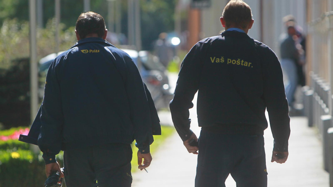 Pošta kasni, a građane pozivaju da je sami raznose