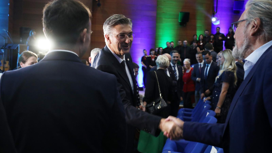 Plenković iz Istre: „Istra je primjer uspjeha, a ulaganja u infrastrukturu nastavljamo“