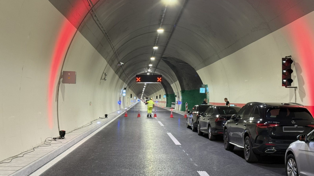 KOMENTAR: Kad imamo razloga za pohvalu – zašto šutimo?