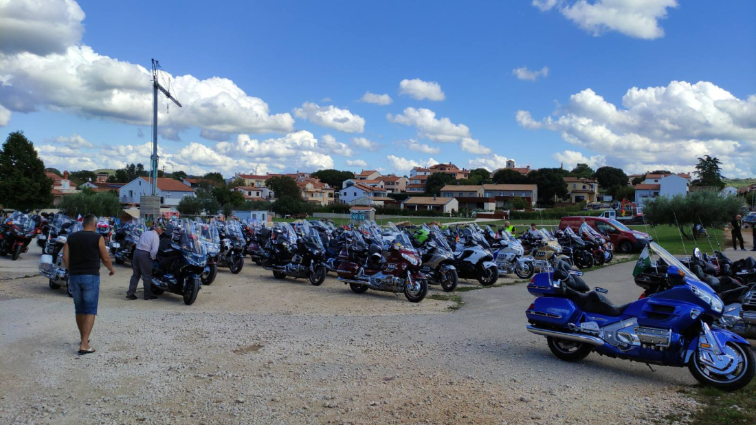 U Bale stiglo oko 300 motociklista u sklopu međunarodnog susreta Gold Wing