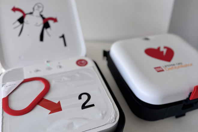 Općina Medulin ulaže u sigurnost na plažama: nabavljeni novi LIFEPAK CR2 uređaji