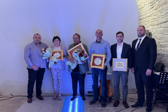 U Žminju održana Svečana sjednica Općinskog vijeća, nagrađeni su ovogodišnji laureati!