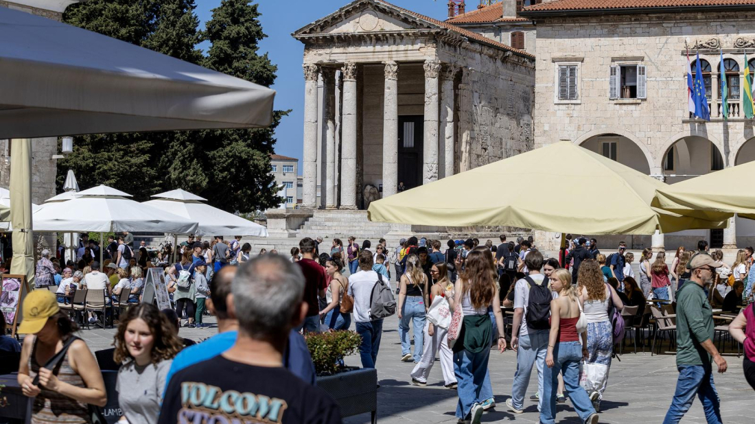 Prihodi od stranih turista u prvoj polovici godine veći za 5,9% u odnosu na lani