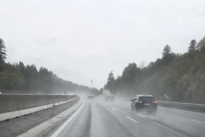 DHMZ izdao upozorenja na nevrijeme, za Istru najavljeni pljuskovi i jaka bura
