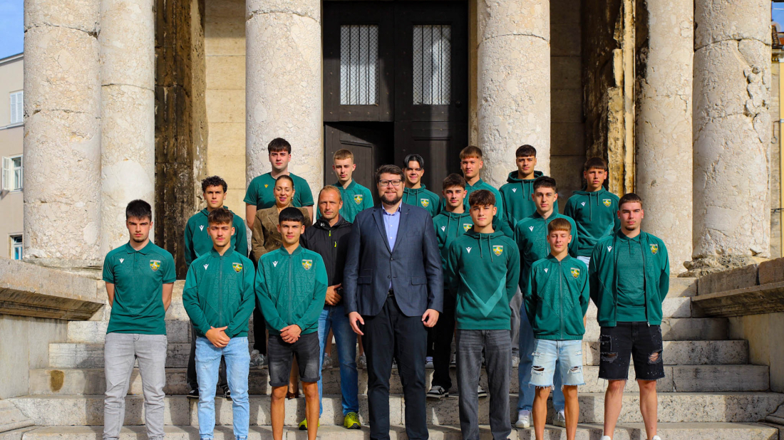 Juniori MNK Futsal Istra Pula na prijemu kod gradonačelnika nakon osvajanja naslova prvaka Hrvatske!