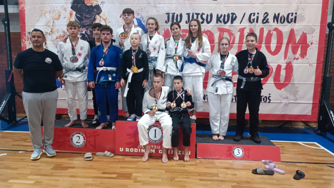 Sjajan uspjeh pulskog Jiu Jitsu kluba Lotus na Kupu u Vinkovcima
