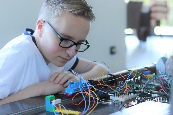 EU Code Week u Gradskoj knjižnici Pazin: prvi koraci u svijet programiranja uz LEGO