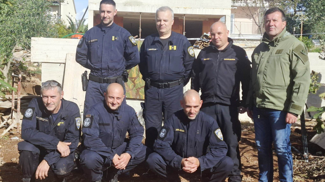 Heroji hladnih ruku: Kako su Tomislav Vukoja i Zdravko Delač zajedno s kolegama uspješno onesposobili bombu u Puli