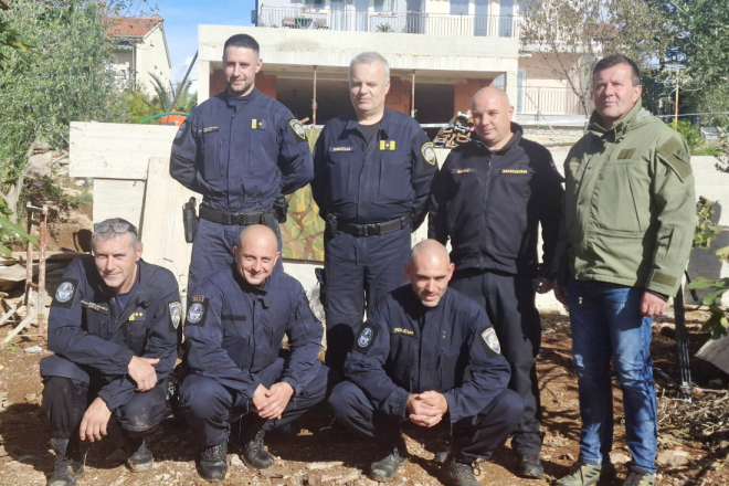 Heroji hladnih ruku: Kako su Tomislav Vukoja i Zdravko Delač zajedno s kolegamauspješno onesposobili bombu na Velom Vrhu
