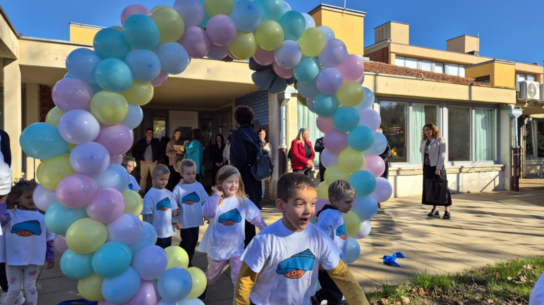 Rovinj: Talijanski dječji vrtić "Naridola" dobio uređeno dječje igralište!