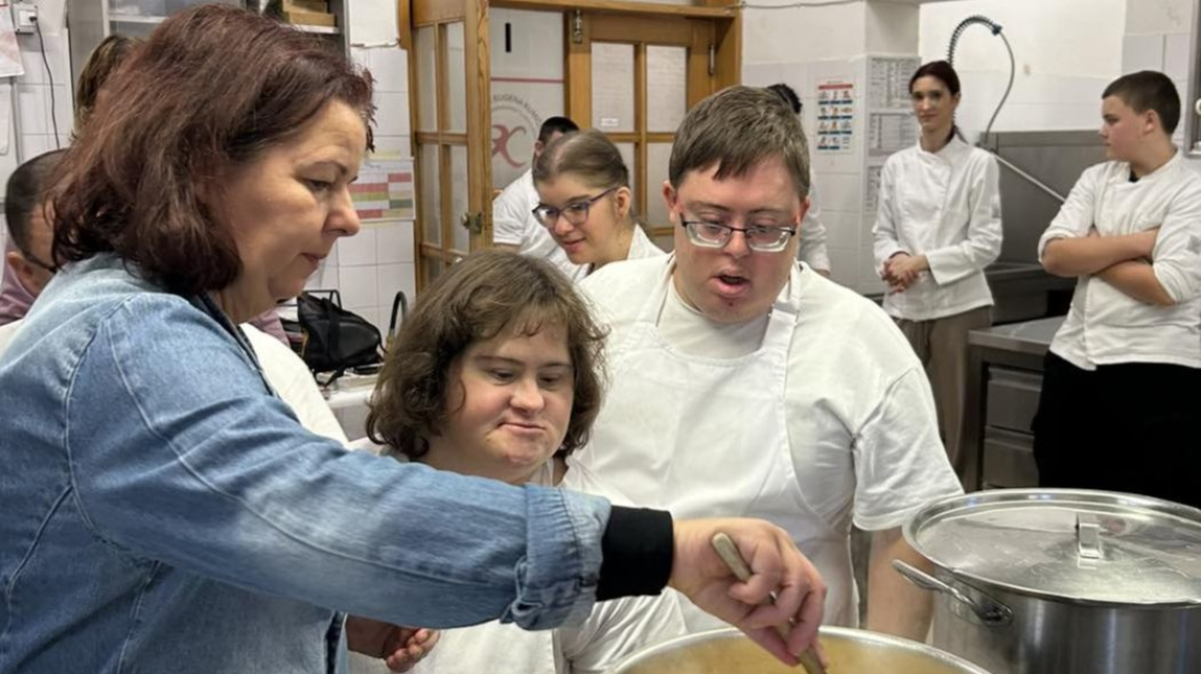 Empatija na djelu! Rovinjski srednjoškolci mentoriraju osobe s Down sindromom